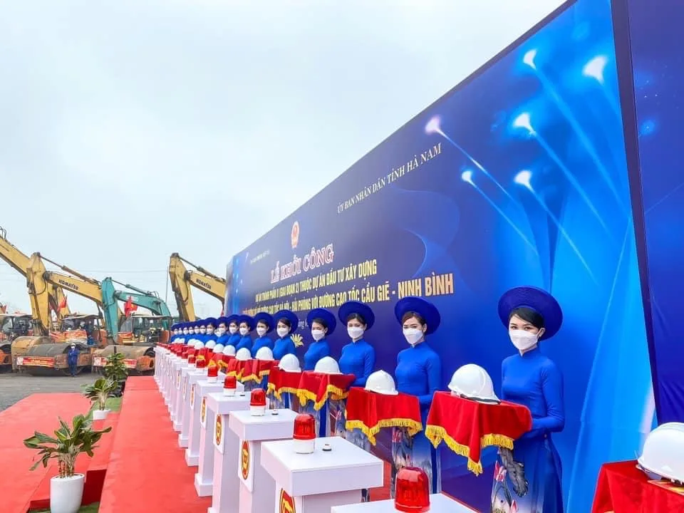 Cung cấp nhân sự tổ chức sự kiện tại Hà Nội và các tỉnh